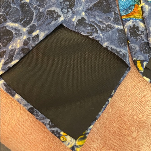 Solomon’s reef Men's Oceanic Fish Design Tie - Picture 7 of 8